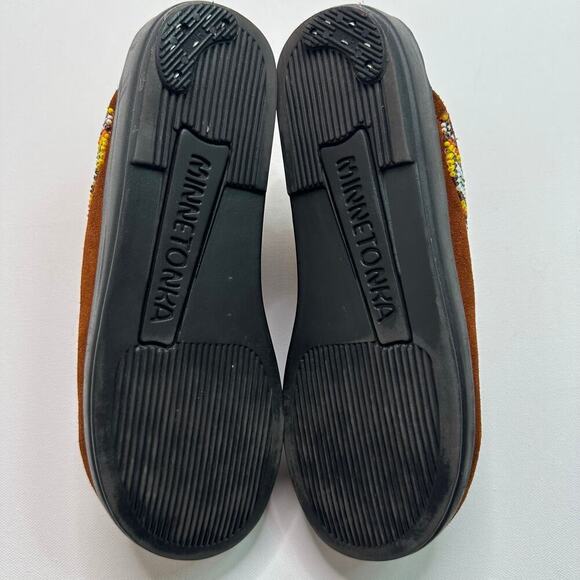 Minnetonka Suede Clogs with Beading - Picture 6 of 7